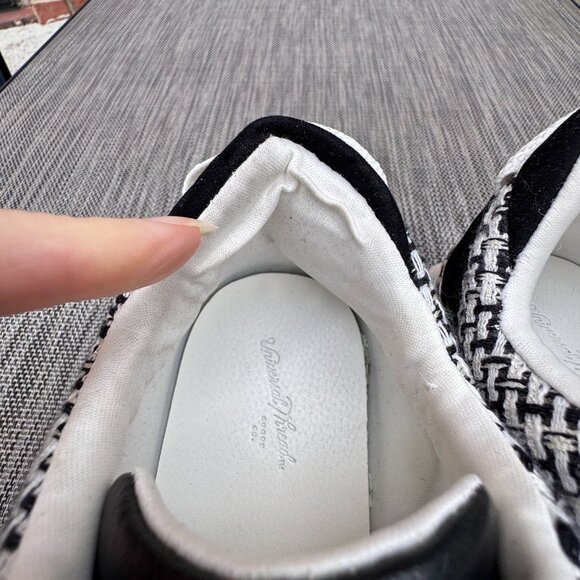Universal Threads Persephone Platform Sneakers Womens Size 7 Black White Woven - Picture 10 of 12